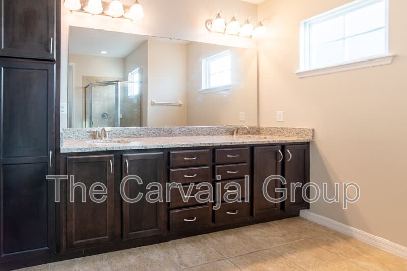Windermere House: 13762 Summer Harbor Court