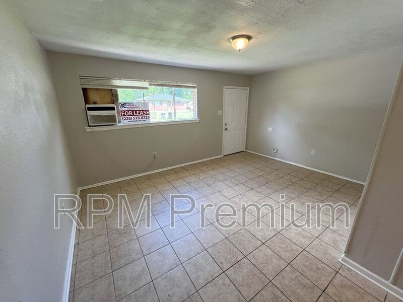 Baton Rouge House: 6132 Pontotoc St