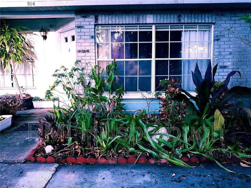 Brandon House: 914 Burlwood Street