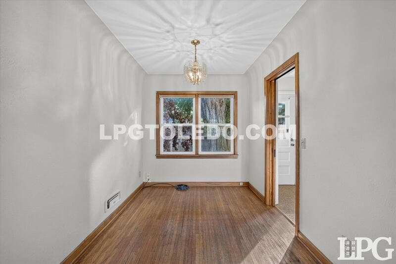 Toledo Condo: 3735 Sherbrooke Rd.
