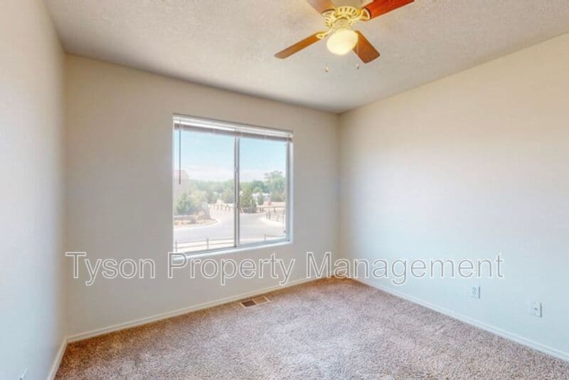 Albuquerque House: 3639 Big Cottonwood CT SW