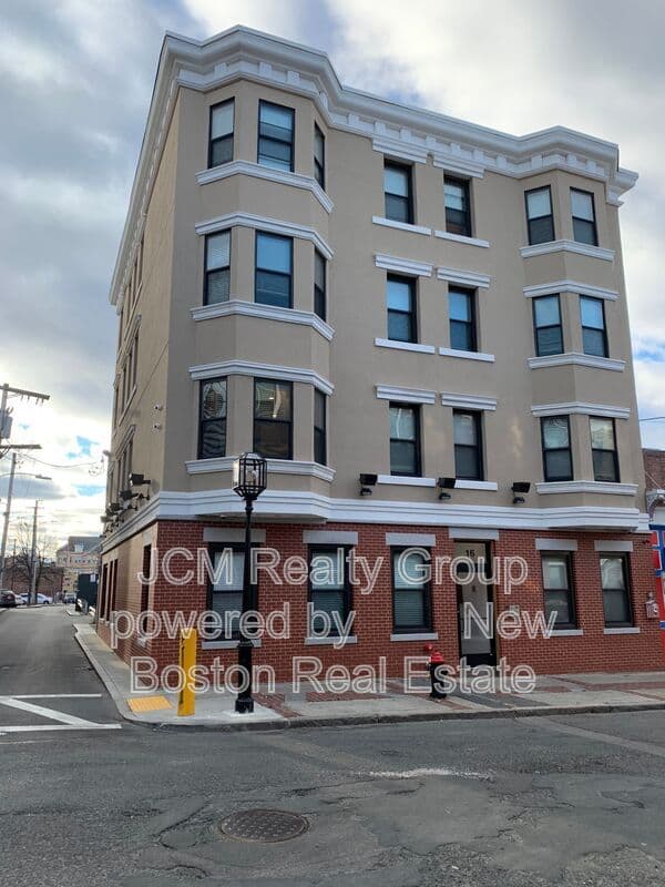 Chelsea Condo: 21 Fifth Street