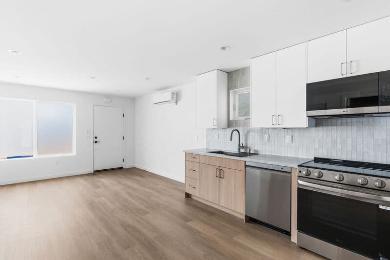 San Diego Apartment: 6638-6644 Valjean Court