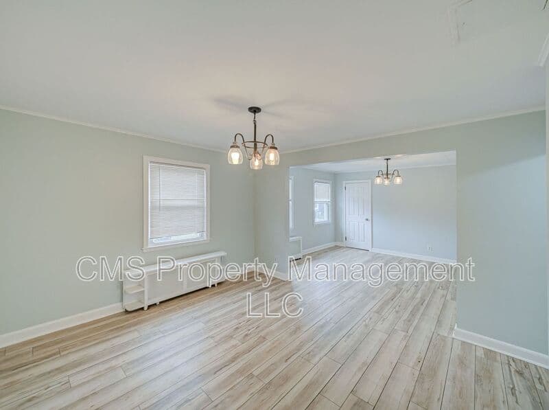 Bound Brook Condo: 407 Longwood Ave