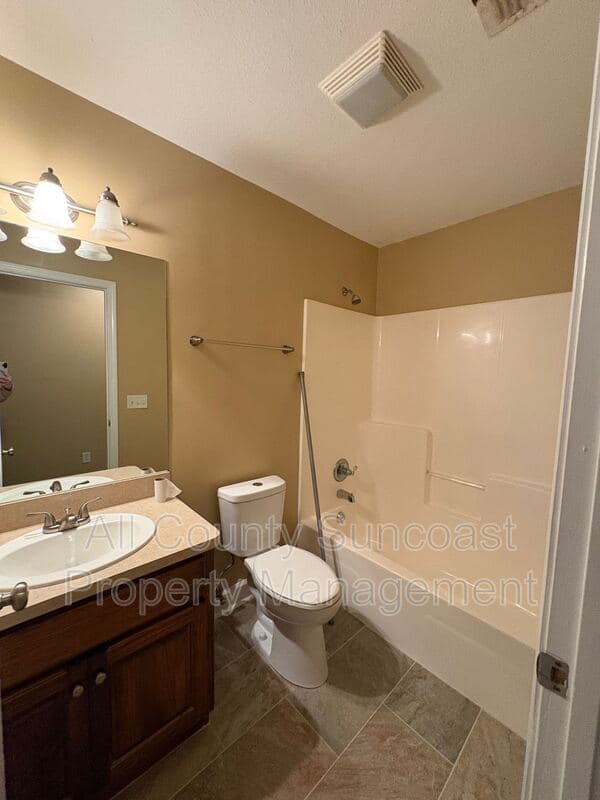 Thomasville House: 119 Pine Lake Dr