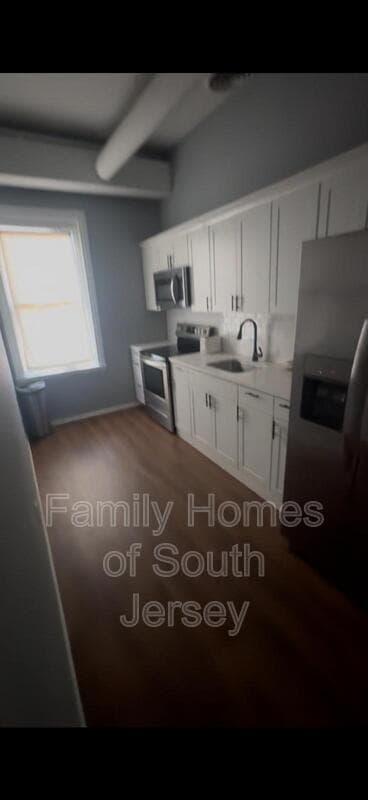 Philadelphia Apartment: 1432 N Broad St
