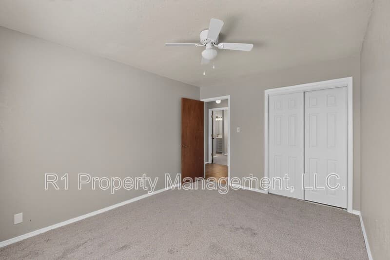 Rio Rancho House: 209 Villa Verde Drive Southeast