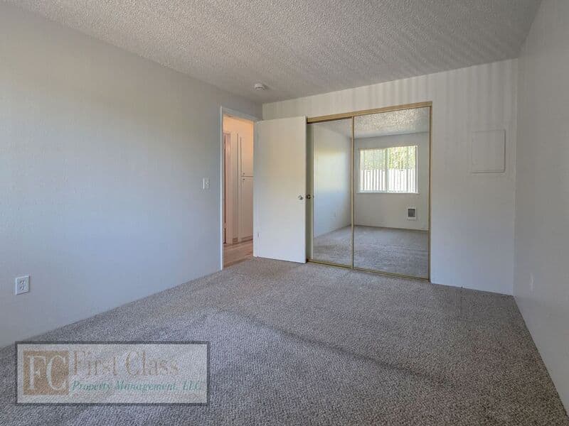 PORTLAND Condo: 3648 SW BEAVERTON HILLSDALE HWY