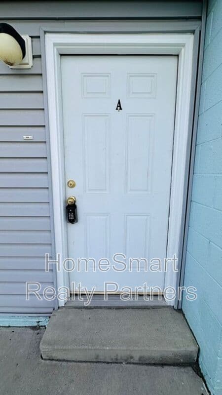 Green River House: 135 A Monroe Ave