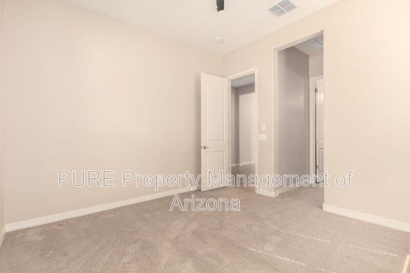 Scottsdale House: 12445 E Becker Ln