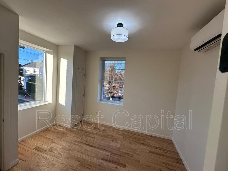 Bogota Condo: 15 Palisades Ave