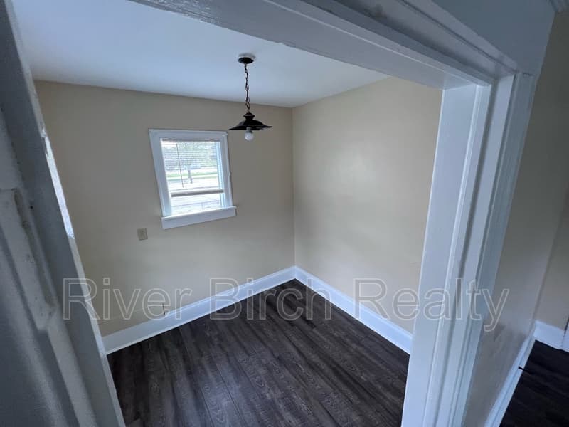 Springfield House: 719 N Eighth Street