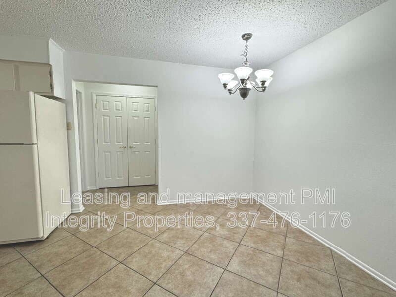 Baton Rouge Condo: 7324 Menlo Drive