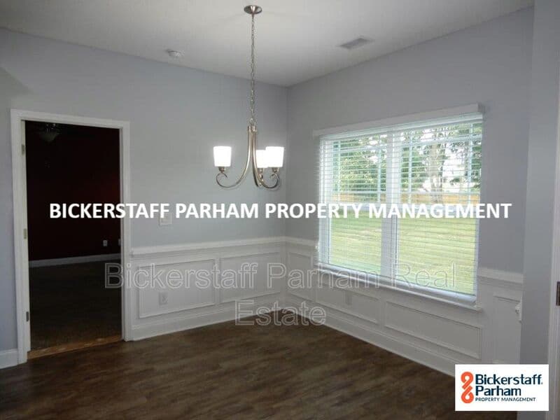 Fort Mitchell House: 22 Eagle Nest Drive
