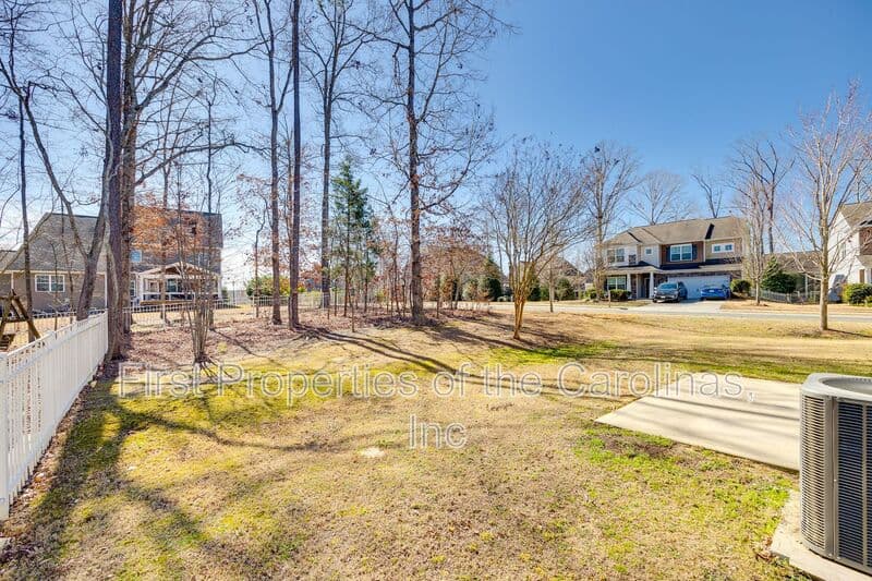 Waxhaw House: 3000 sewee Lane