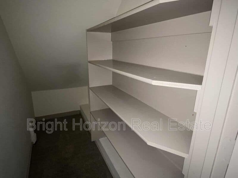 Hurst Condo: 3621 Valley Vista Drive