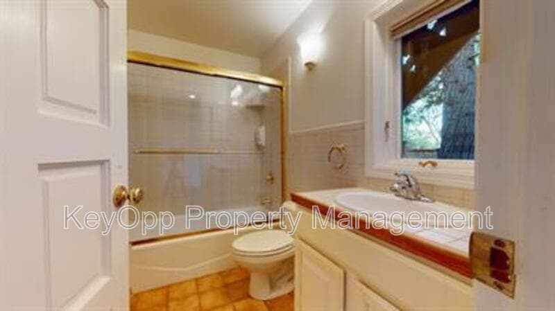 San Francisco House: 450 28th Avenue