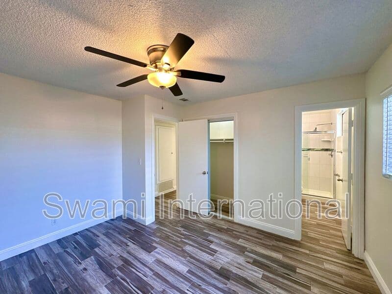 Lomita House: 25530 Oak St.