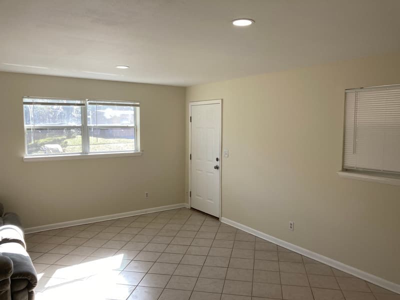 Jacksonville House: 7559 Proxima Rd