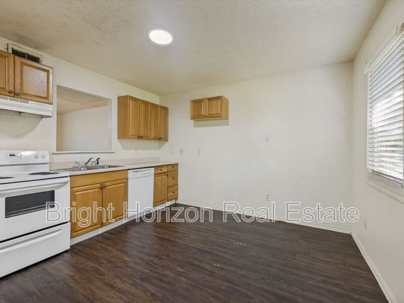 Azle Condo: 1410 Arvel Circle