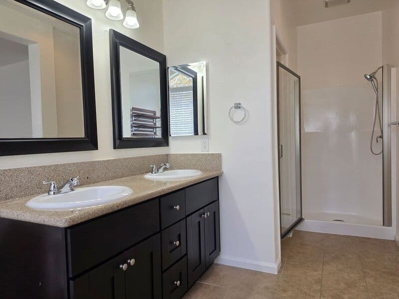 Rancho Santa Margarita House: 162 Seacountry Lane -