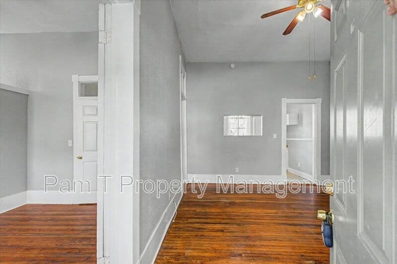 Savannah Condo: 402 E Park Ave