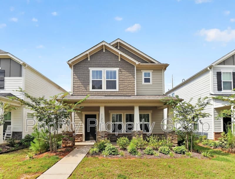 Charlotte House: 11210 Broadbent Court