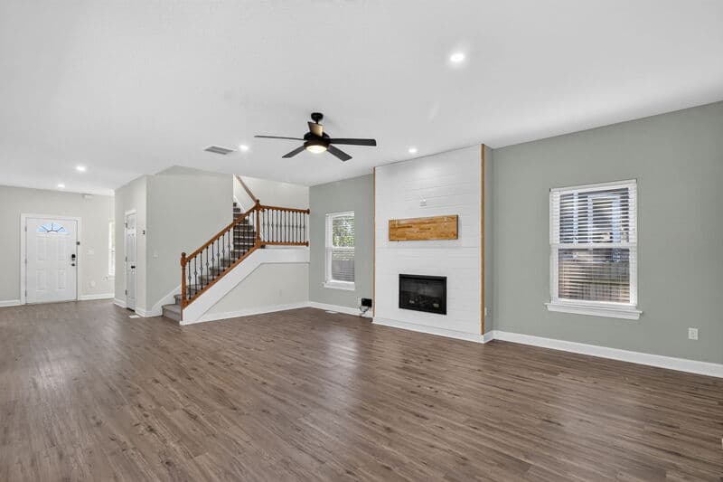 Portsmouth House: 242 Webster Ave