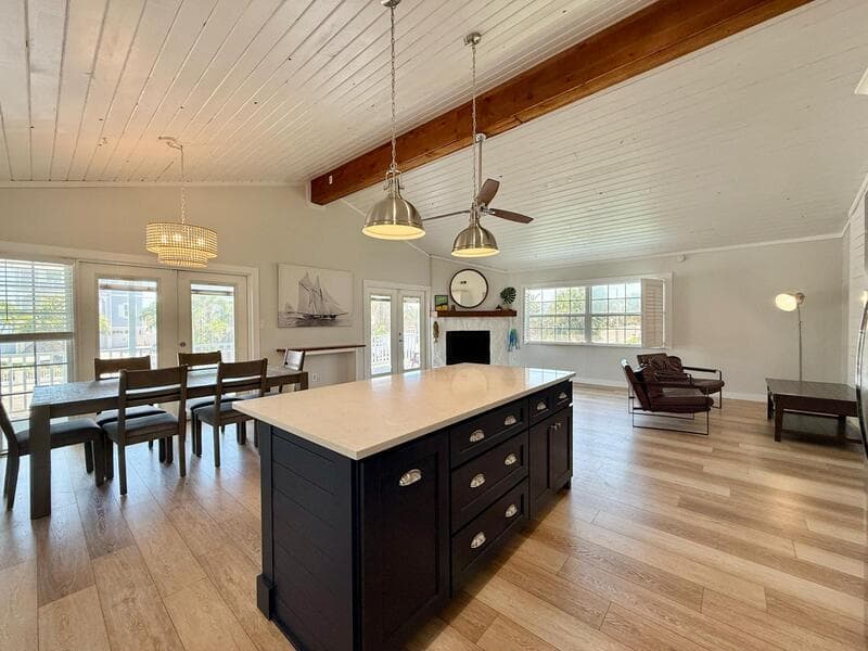 Redington Beach Condo: 15613 Gulf Boulevard