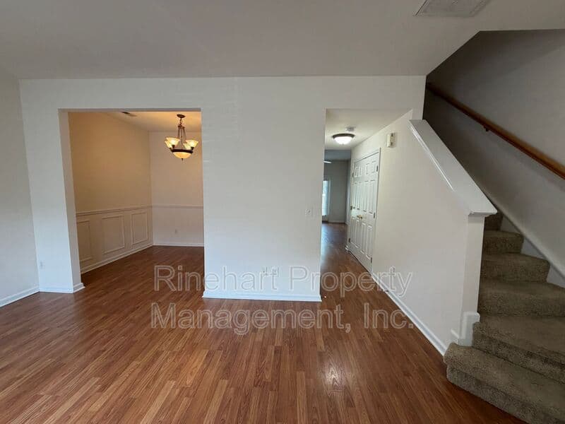 Rock Hill House: 737 Atherton Way