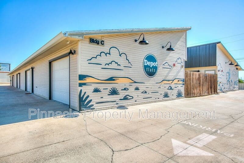 San Angelo Condo: 350 W Avenue L