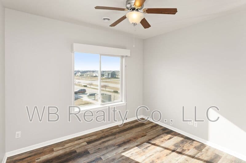 Grimes Condo: 1951 N James St