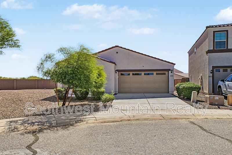 Coolidge House: 1333 W Pima Avenue