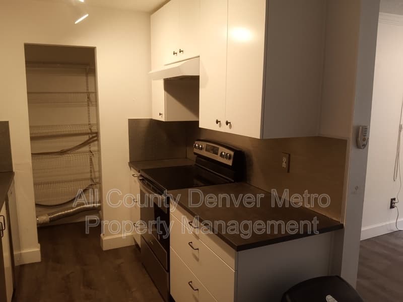 Golden Condo: 1300 Golden Circle - 103B