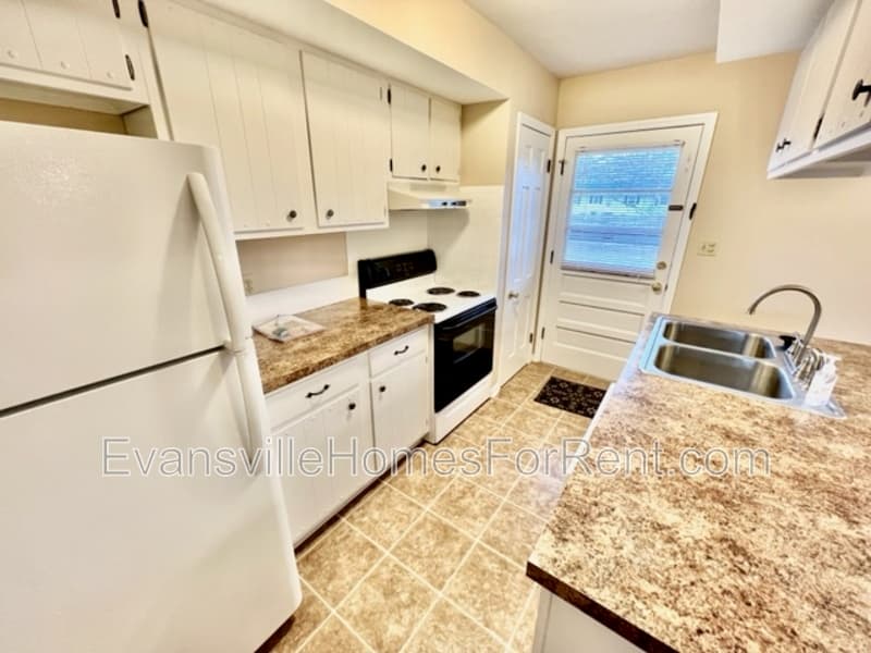 Evansville House: 4210 Keck Ave