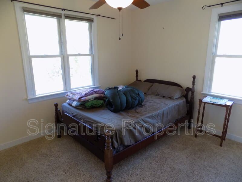 Charles City House: 7380 Graves Landing Rd