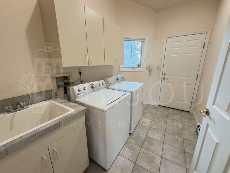 Colorado Springs House: 15325 Copperfield Dr