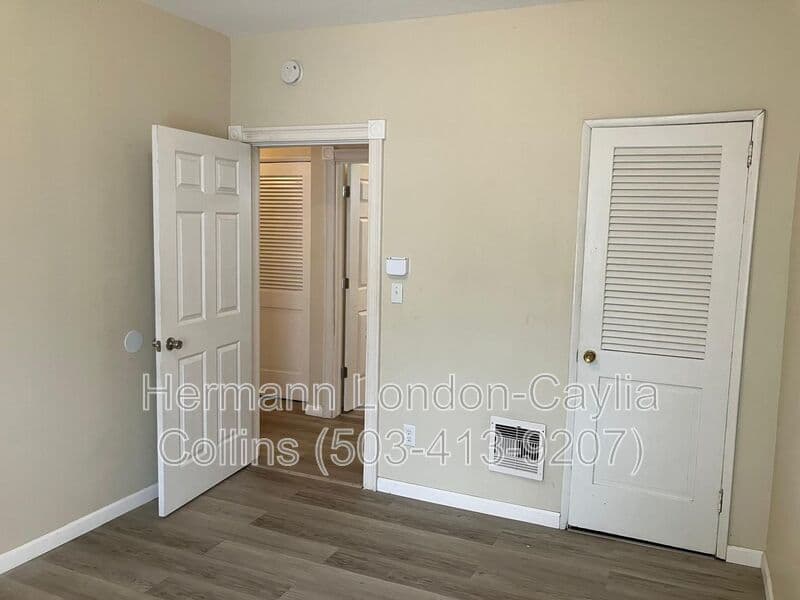 Saint Louis House: 4920 Wise Ave