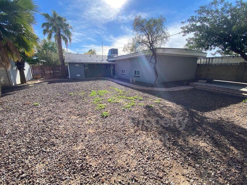 Phoenix House: 2032 W Medlock Drive