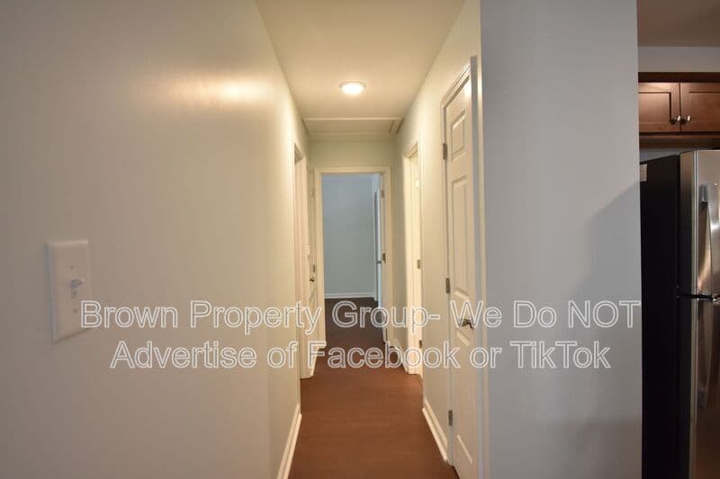 Fayetteville House: 1816 Tryon Dr