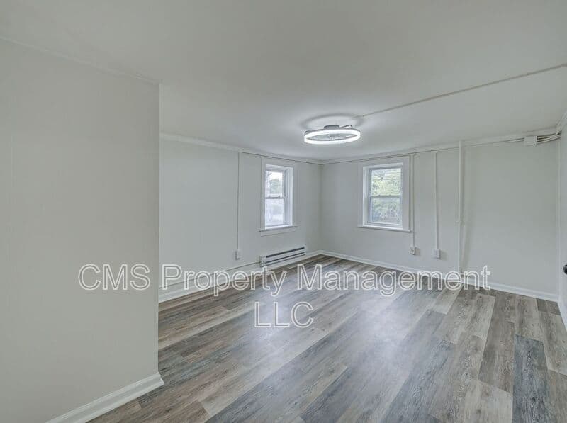 Somerville Condo: 148 Davenport Street