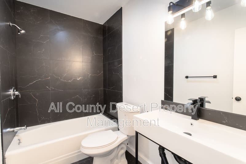 Palm Desert Condo: 46075 Ocotillo Drive