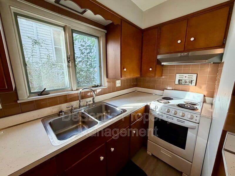 Beaver Falls Condo: 3421 5th Avenue