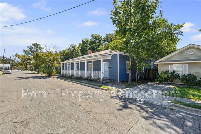 Savannah Condo: 619 Kline St