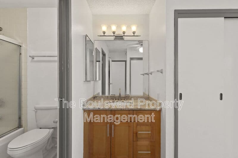 Honolulu Condo: 55 S Kukui St