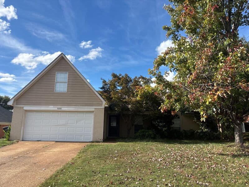 Cordova House: 1605 Far Dr