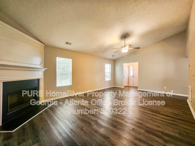 Snellville House: 3607 Oakland Spring Ct