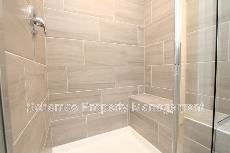 Apex Townhome: 510 Light Oak Way