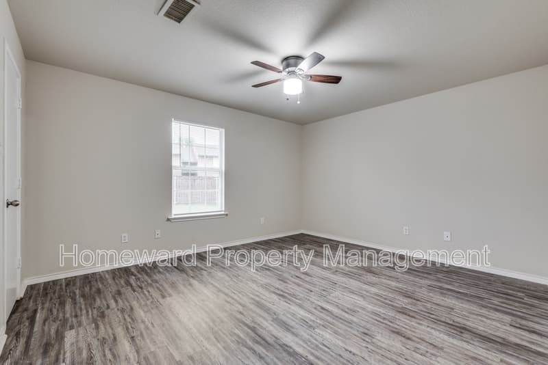 Mansfield Condo: 321 Queens Court - South