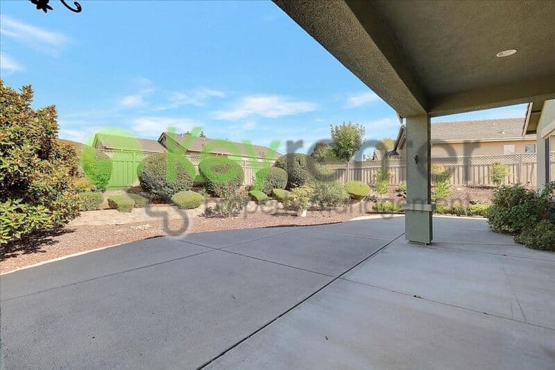 Lincoln House: 2532 Woodacre Lane